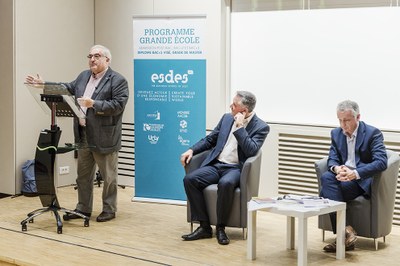 3 oct. 2016, à l'Université catholique de Lyon